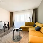 Sunlit Modern Apartment With Fast Wifi Self Check In Free Parking Apartment Brasov